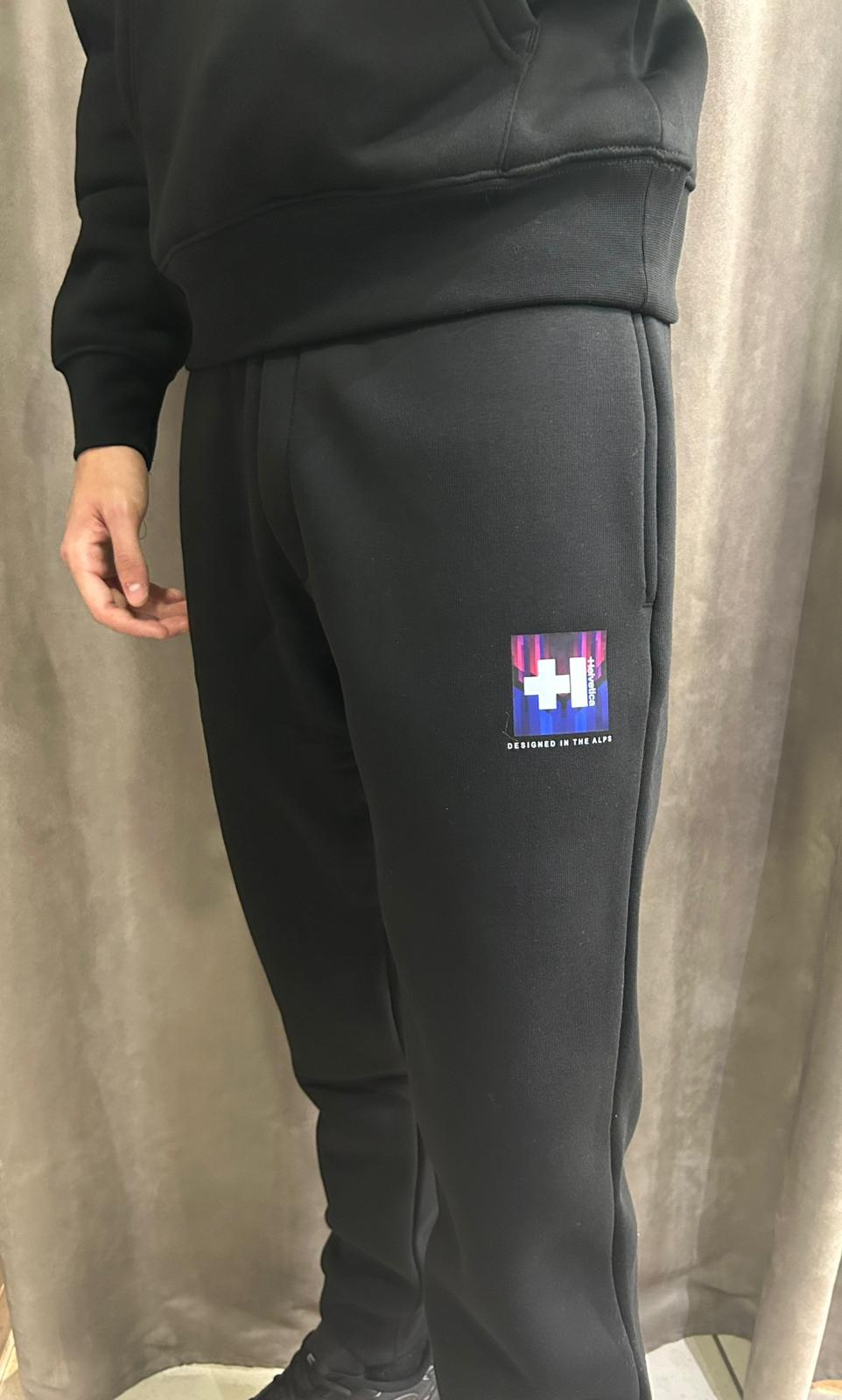 Pantalon Helvetica square