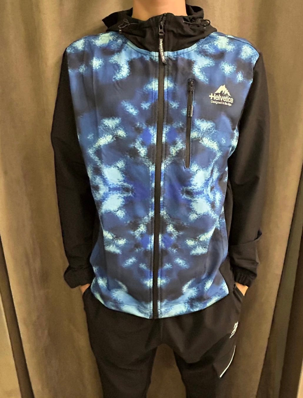 Veste Helvetica Justin