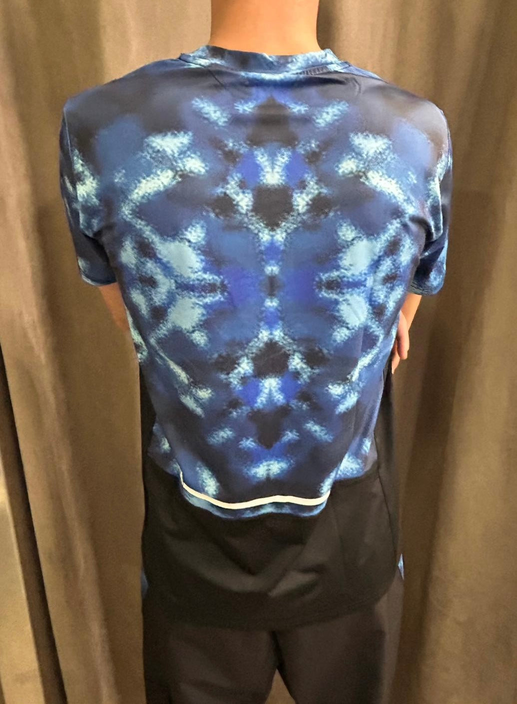 T-shirt Helvetica Justin