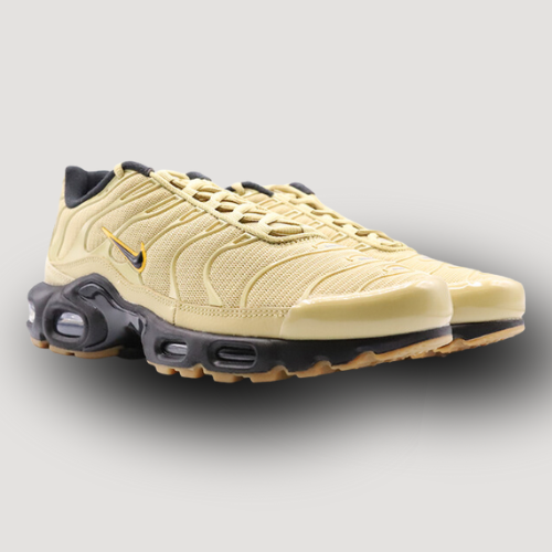 NIKE - AIR MAX PLUS - GS - GOLD