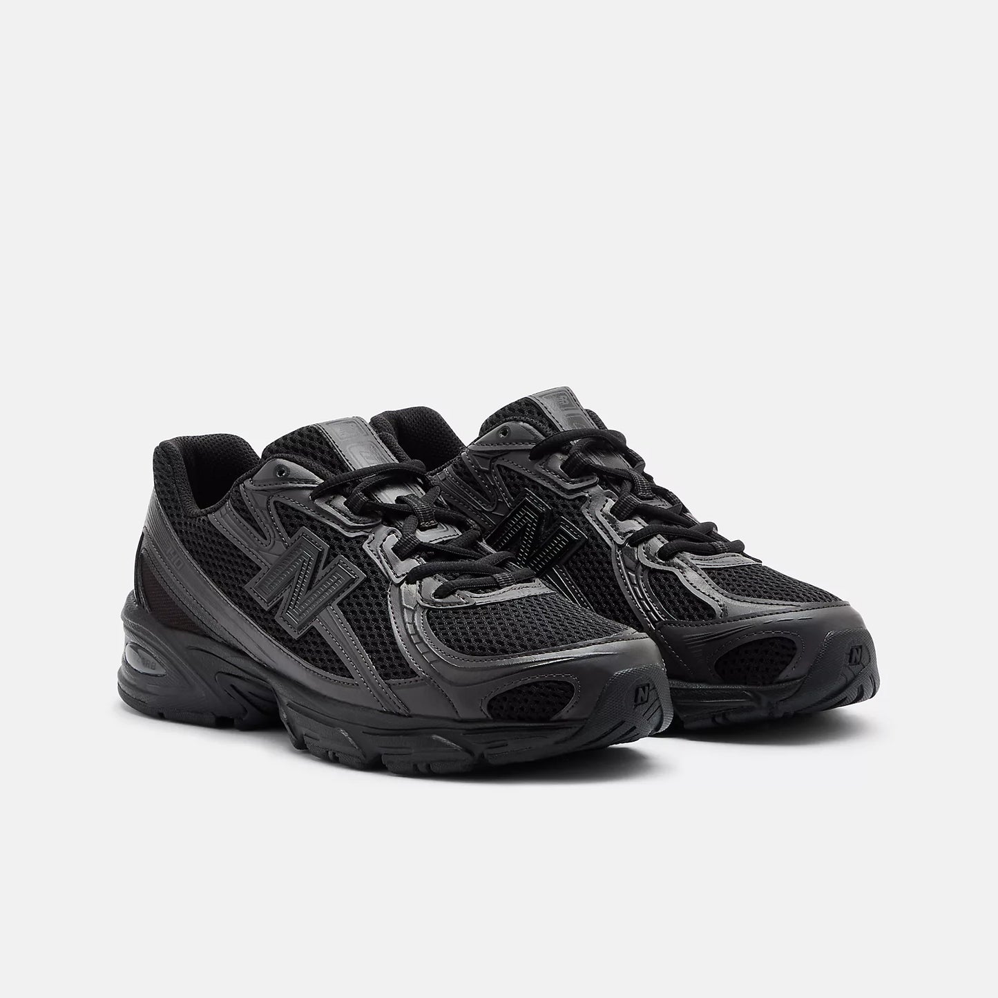 New Balance 740